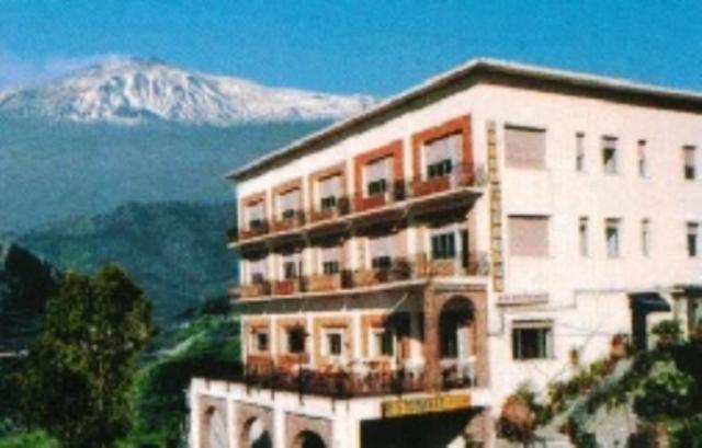 Hotel Panorama Di Sicilia Castelmola Ngoại thất bức ảnh