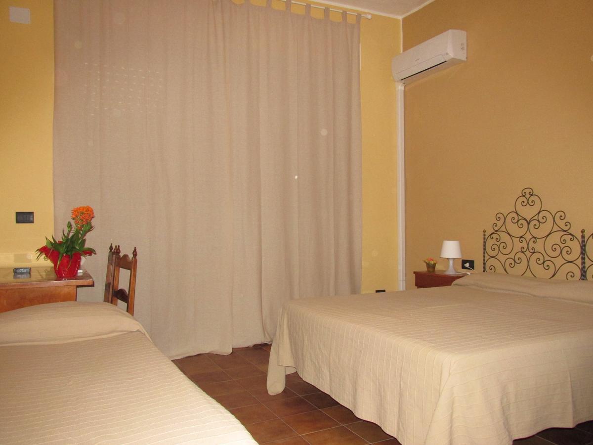 Hotel Panorama Di Sicilia Castelmola Ngoại thất bức ảnh